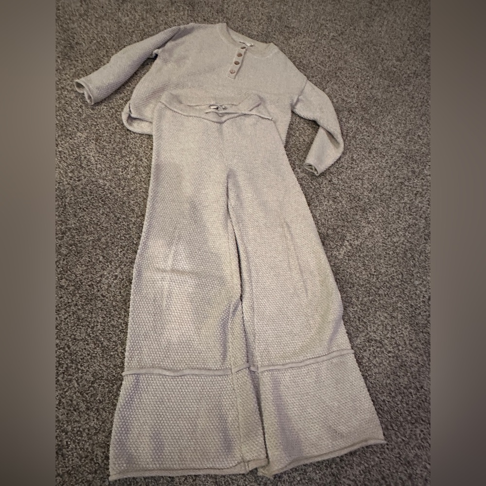 Lush Light Gray Knit Sweater Set